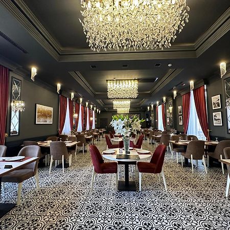 Leon Hotel Spa Gandja Eksteriør billede